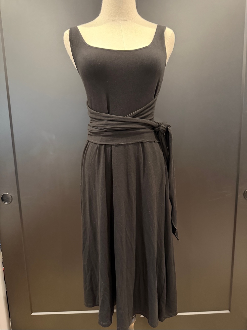 Reformation Jeans Black August Midi Dress w/ Tie - Medium - Excellent Condition - Picture 9 of 16